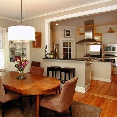 Kitchen & Dining